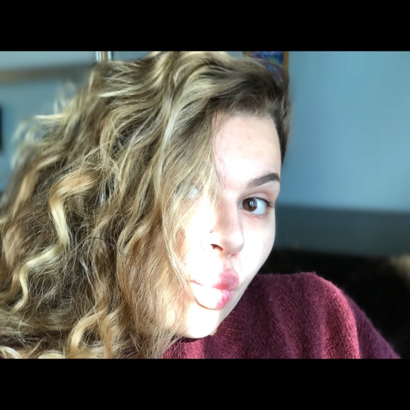 Meet your Posher, Anna - Picture 1 of 1